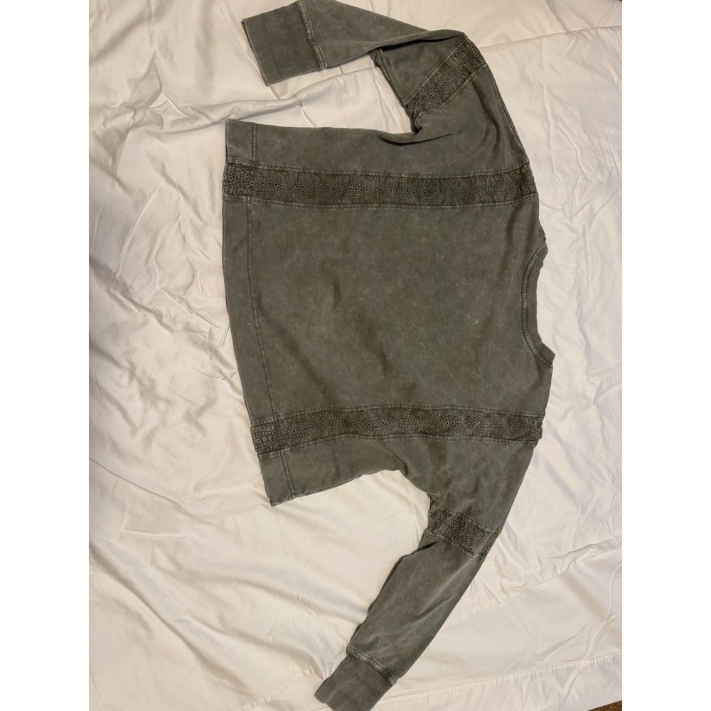 Jane + Delancey Eyelet Lace Trim Mineral Wash Sweatshirt Olive Green Gray Large